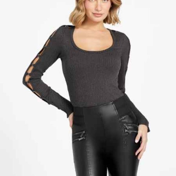 New with Tags GUESS Factory Martha Cutout Top XS - Picture 2 of 7
